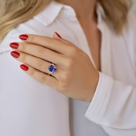Diamond ring with Tanzanite Dravyn