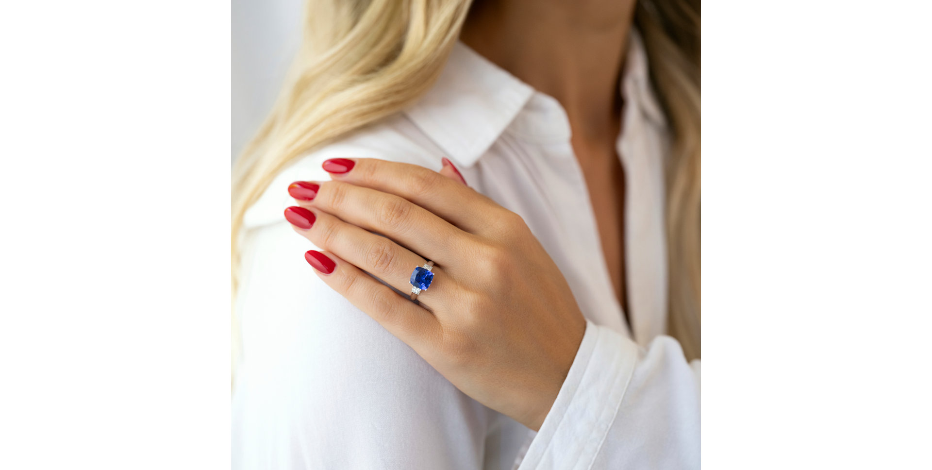 Diamond ring with Tanzanite Everspell