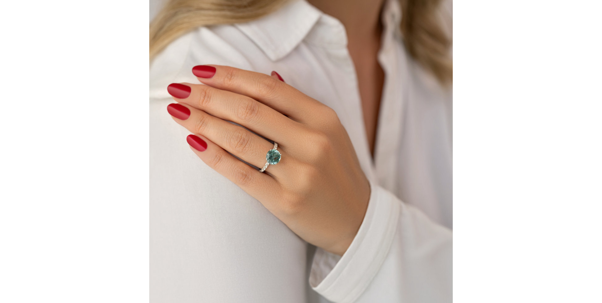 Diamond ring with Tourmaline The Arctic Siren