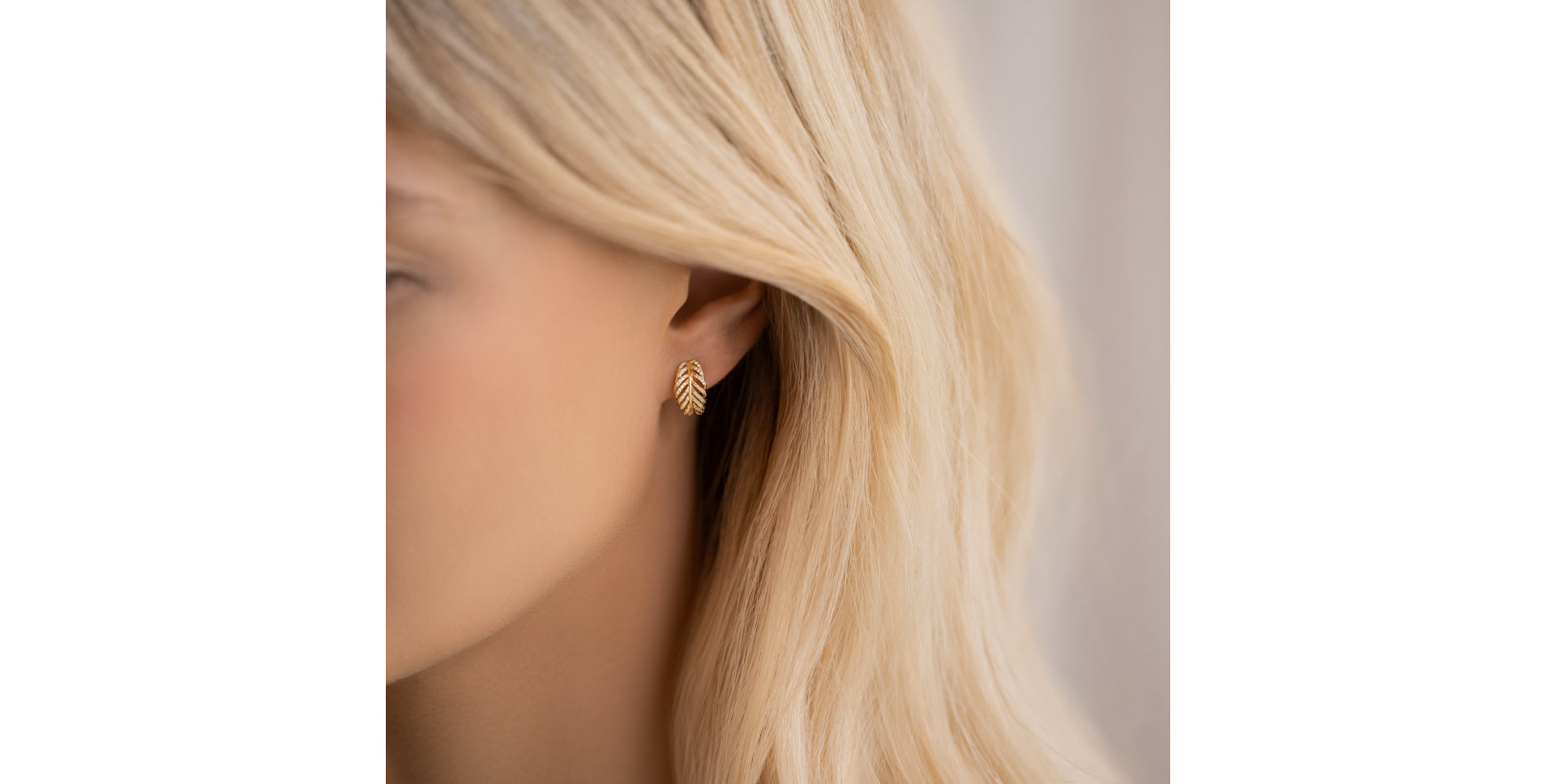 Diamond earrings Feather of Heaven