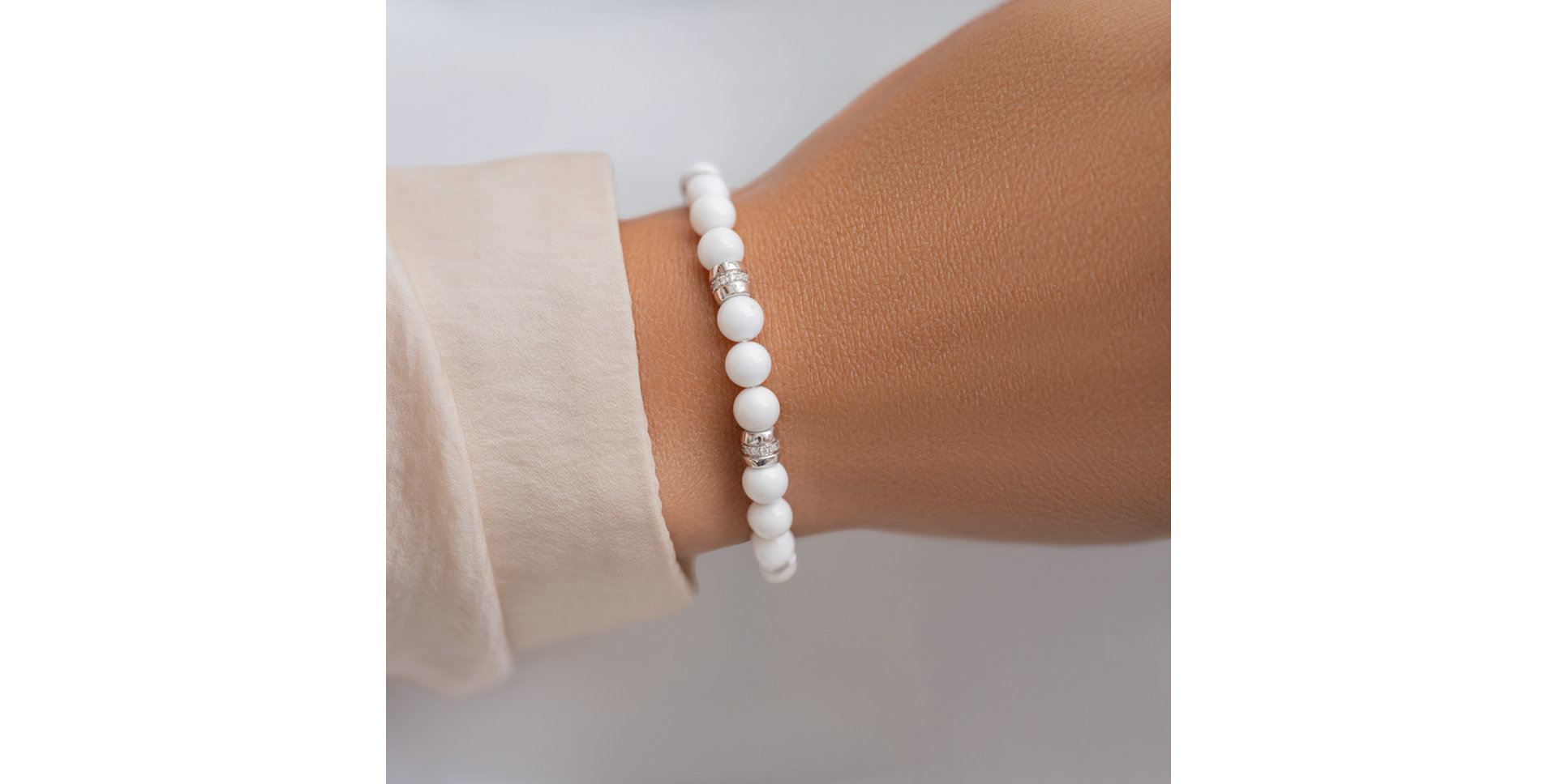 Diamond bracelet with Agates Moonlace