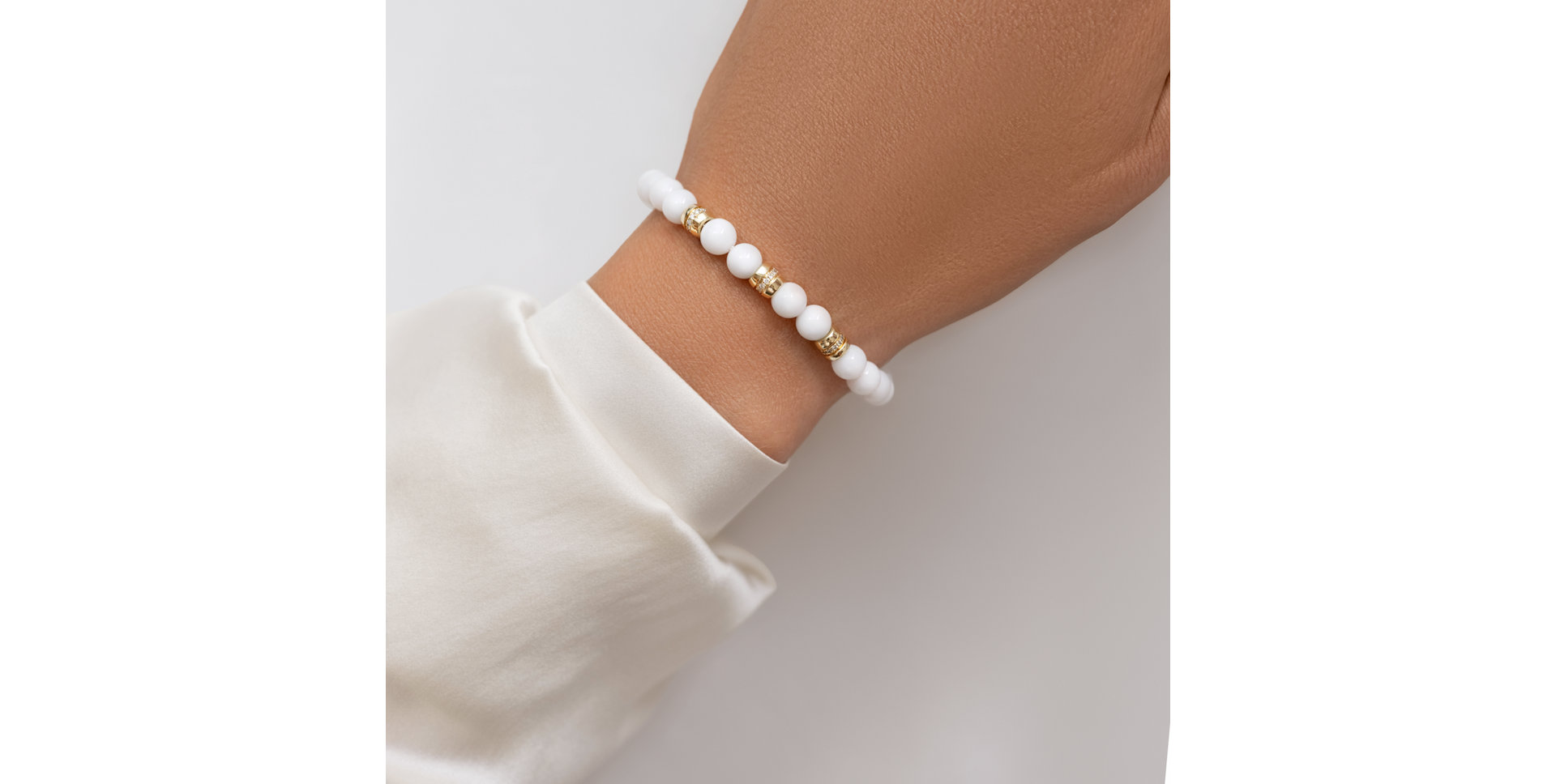 Diamond bracelet with Agates White Mirage
