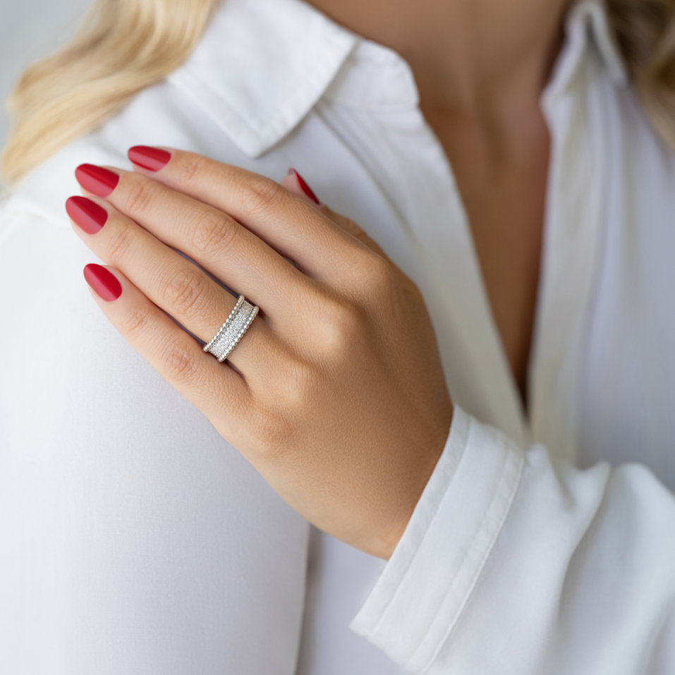 Diamond ring The Eternal Gleam