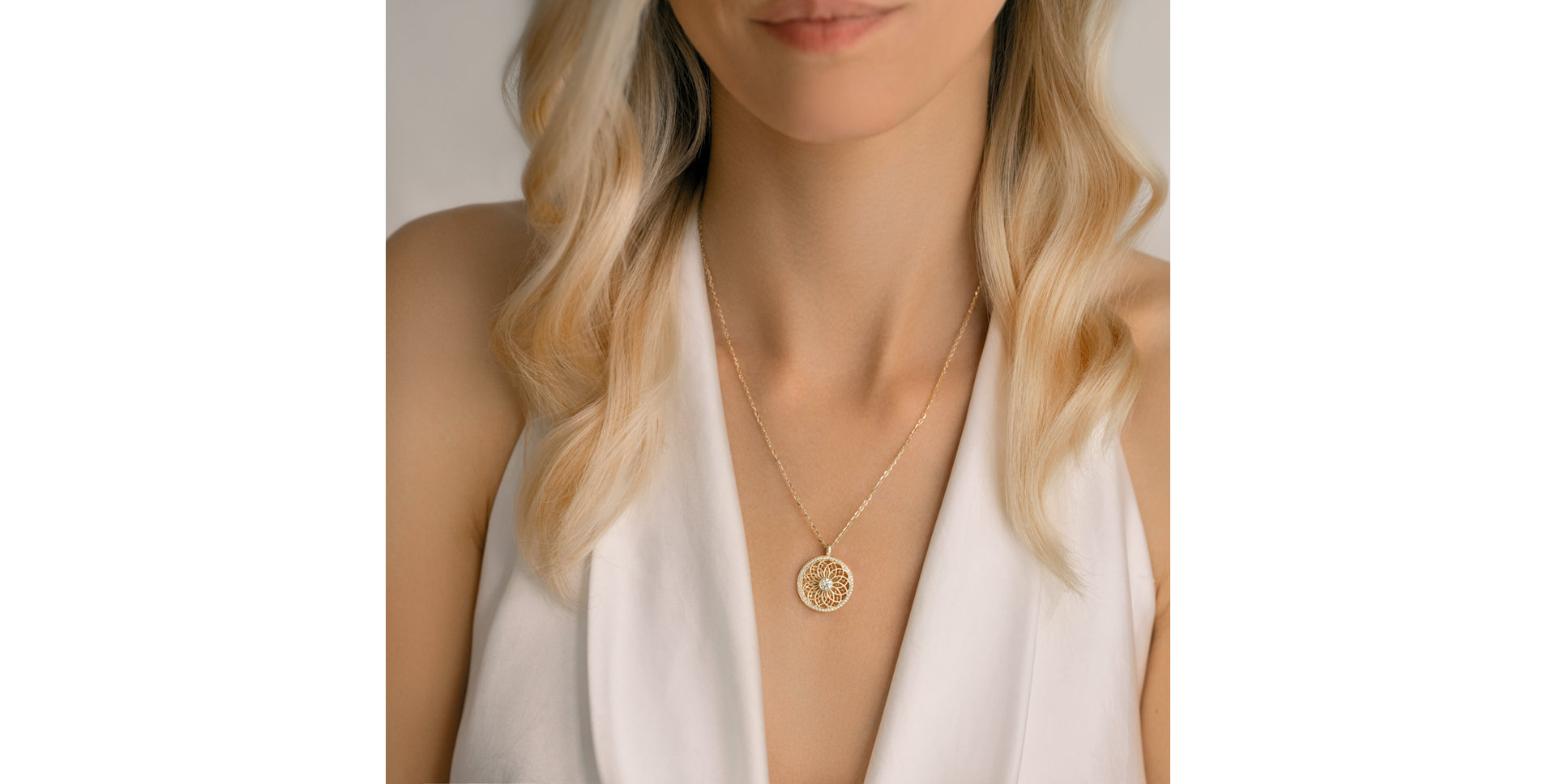 Diamond necklace Heart of Star
