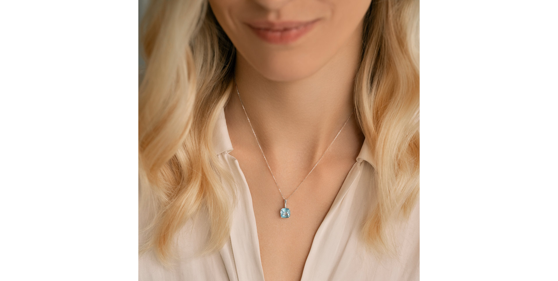 Diamond necklace with Topaz Moonlight Gem