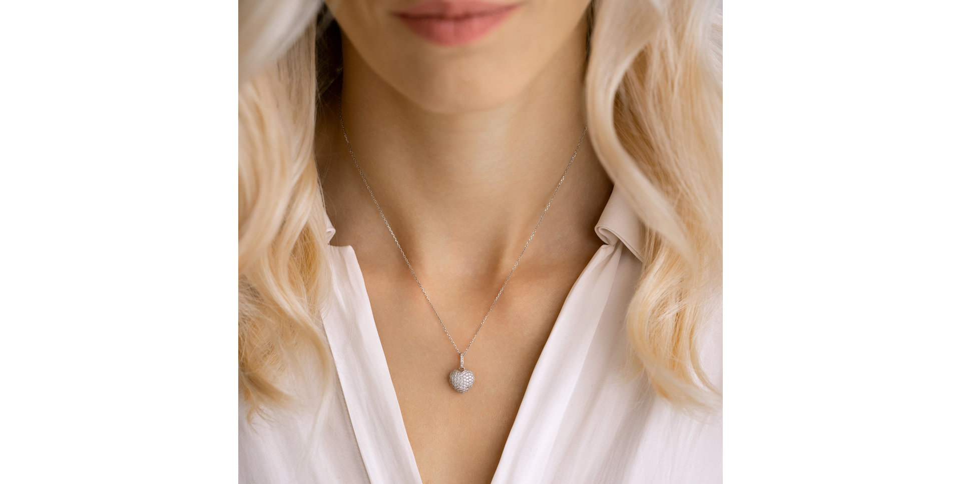 Diamond necklace L'amour éternel