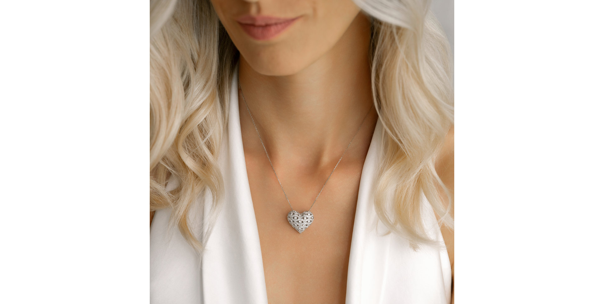 Diamond necklace Master of Love