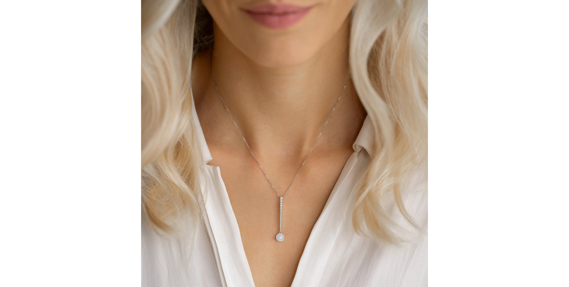 Diamond necklace Sparkling Exclamation