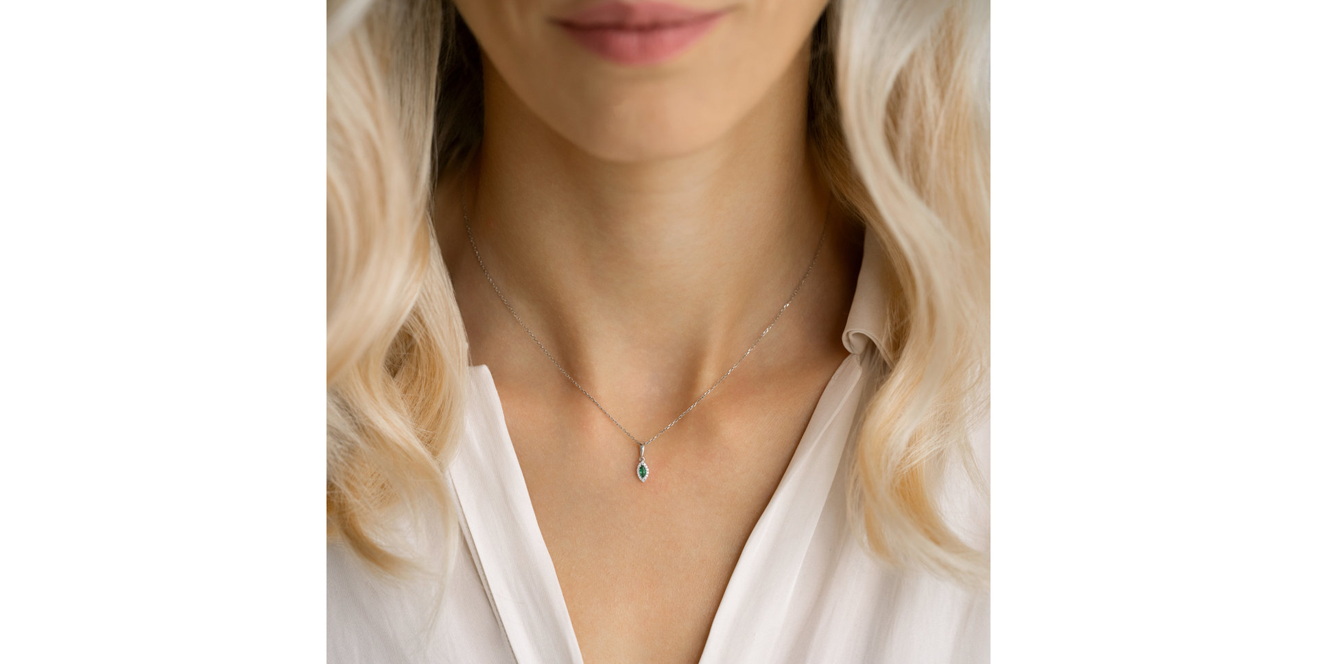 Diamond necklace with Emerald Princess Louisa