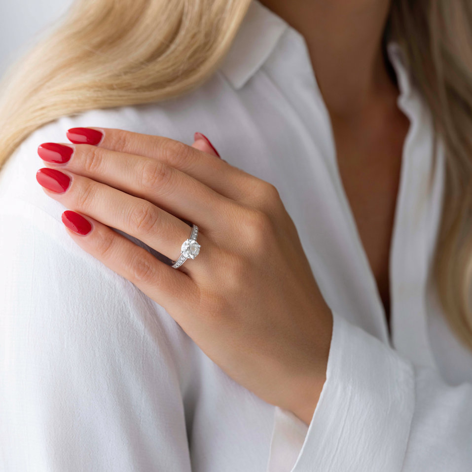 Diamond ring The Yes Ring