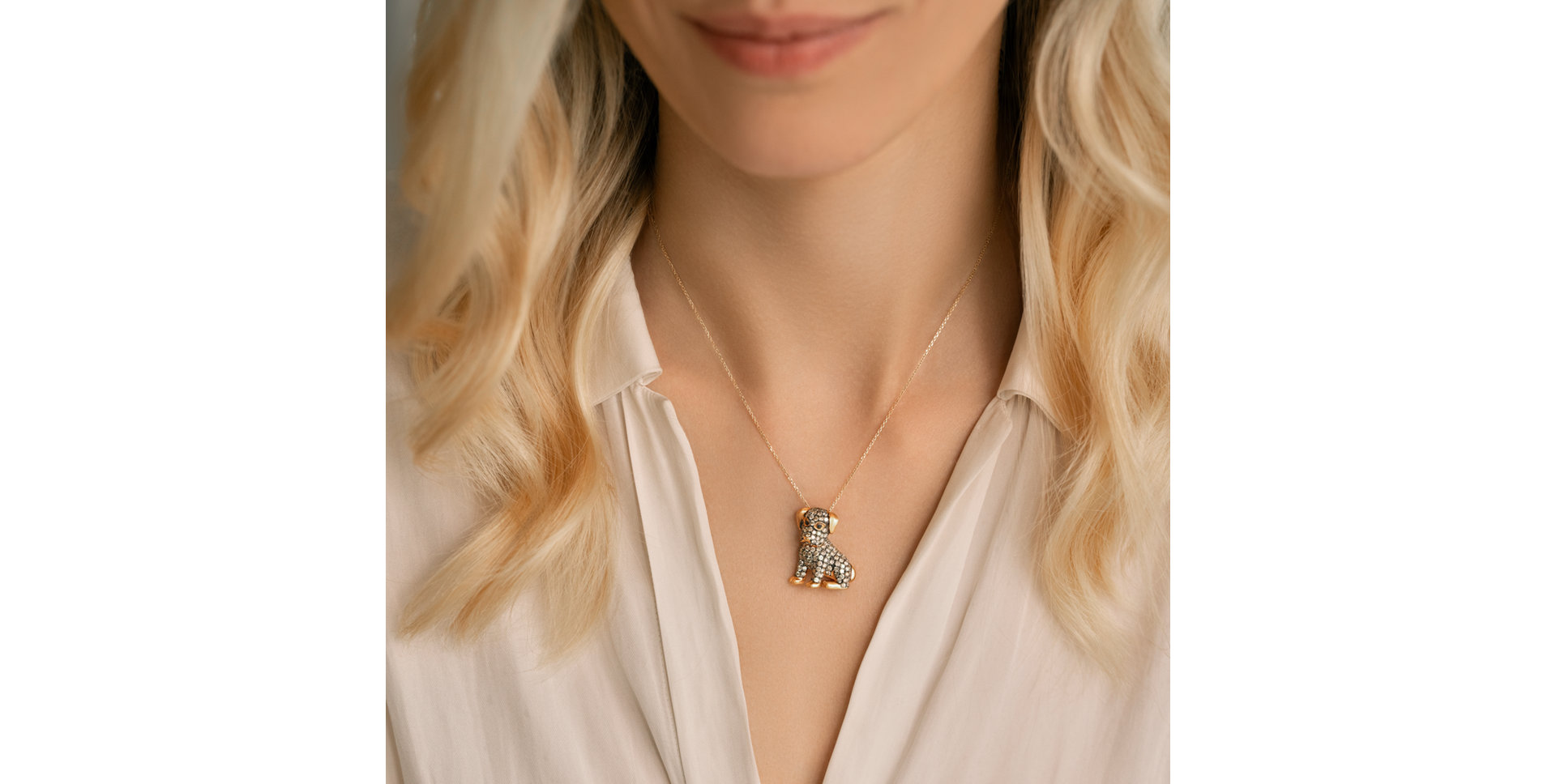 Necklace with brown and black diamonds and Sapphire Brilliant Friend