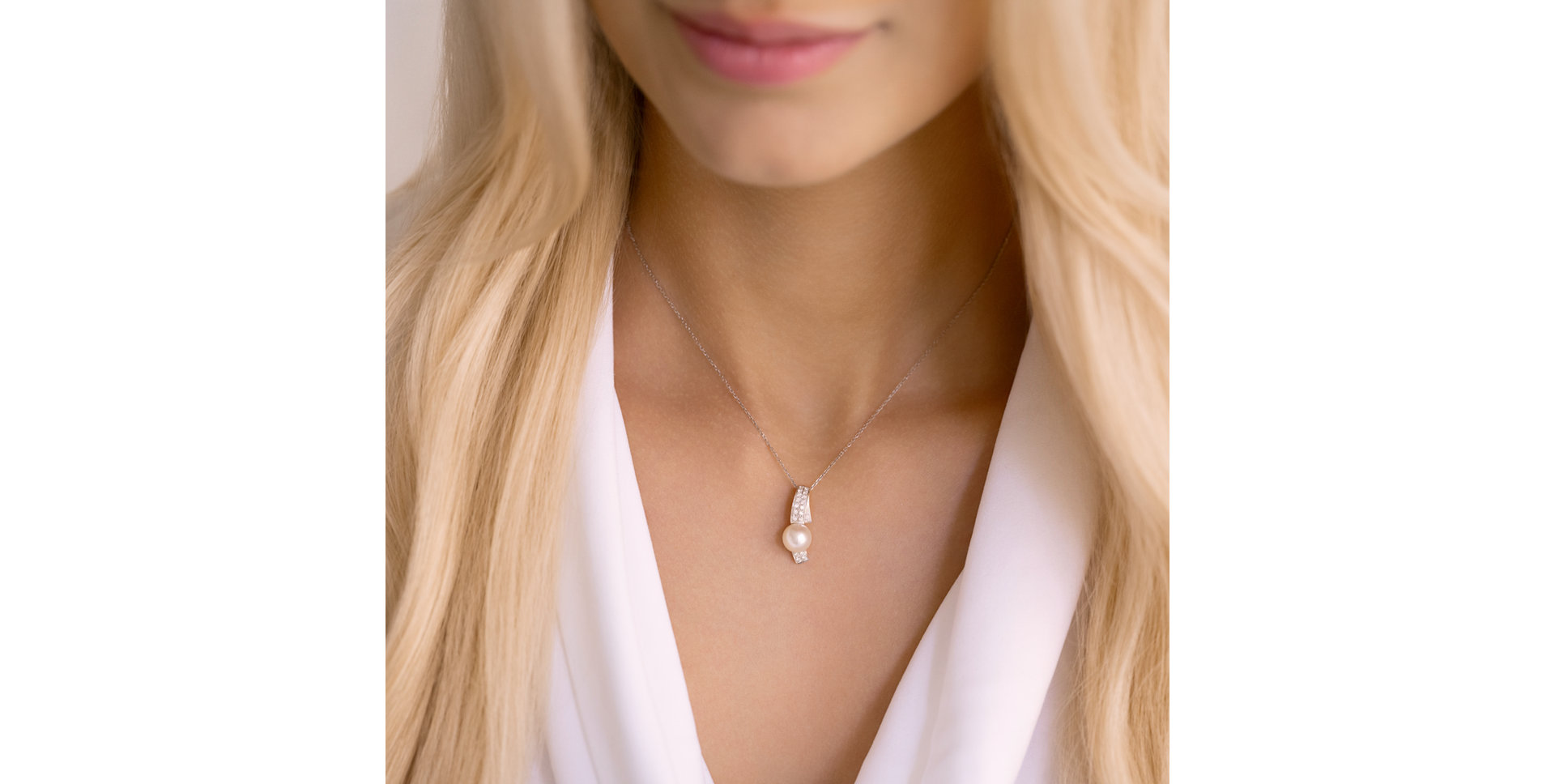 Diamond necklace with Pearl Secret Affair