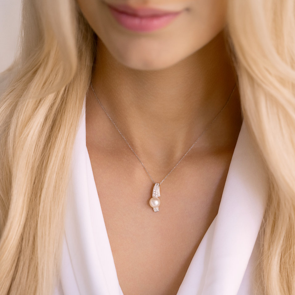 Diamond necklace with Pearl Secret Affair