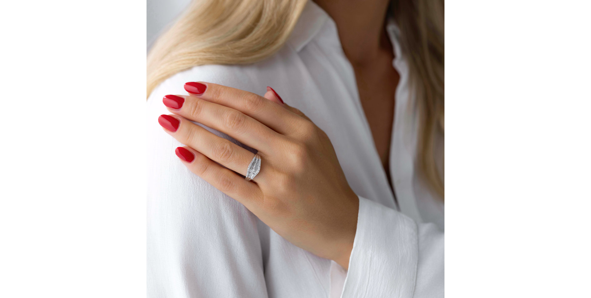 Diamond ring Ellen