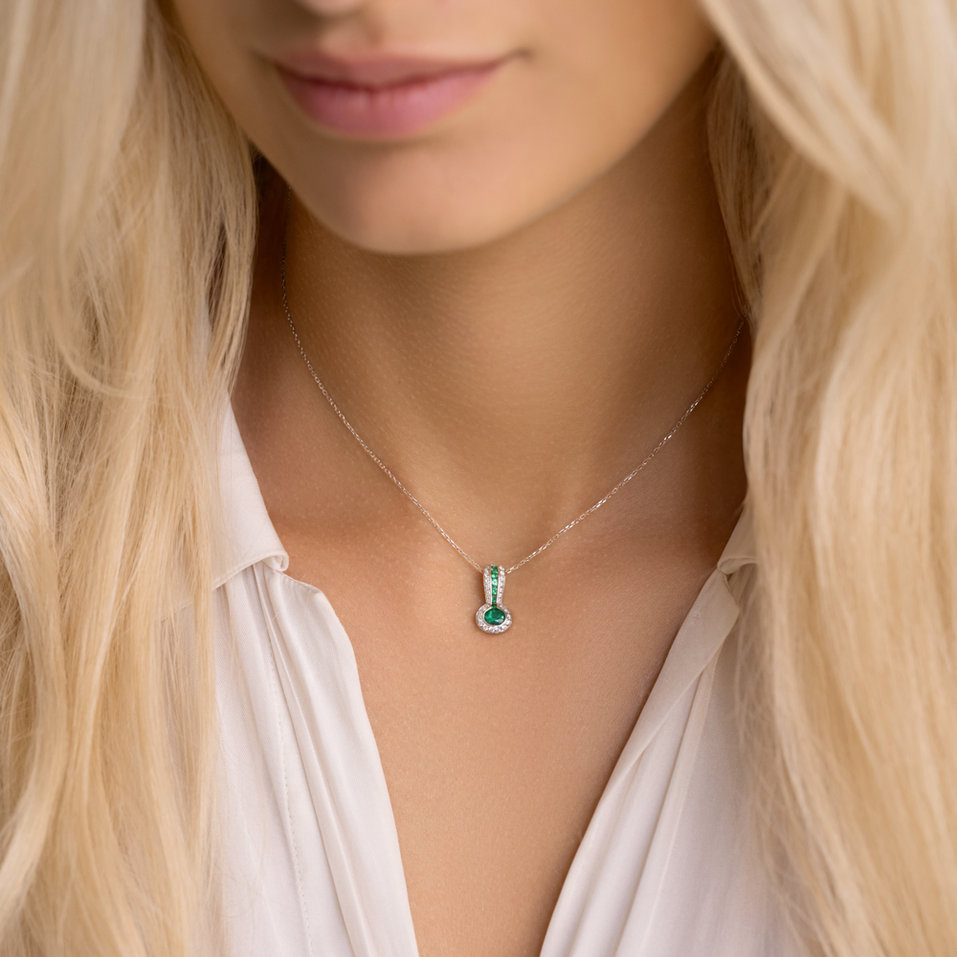 Diamond pendant with Emerald Liana del Green