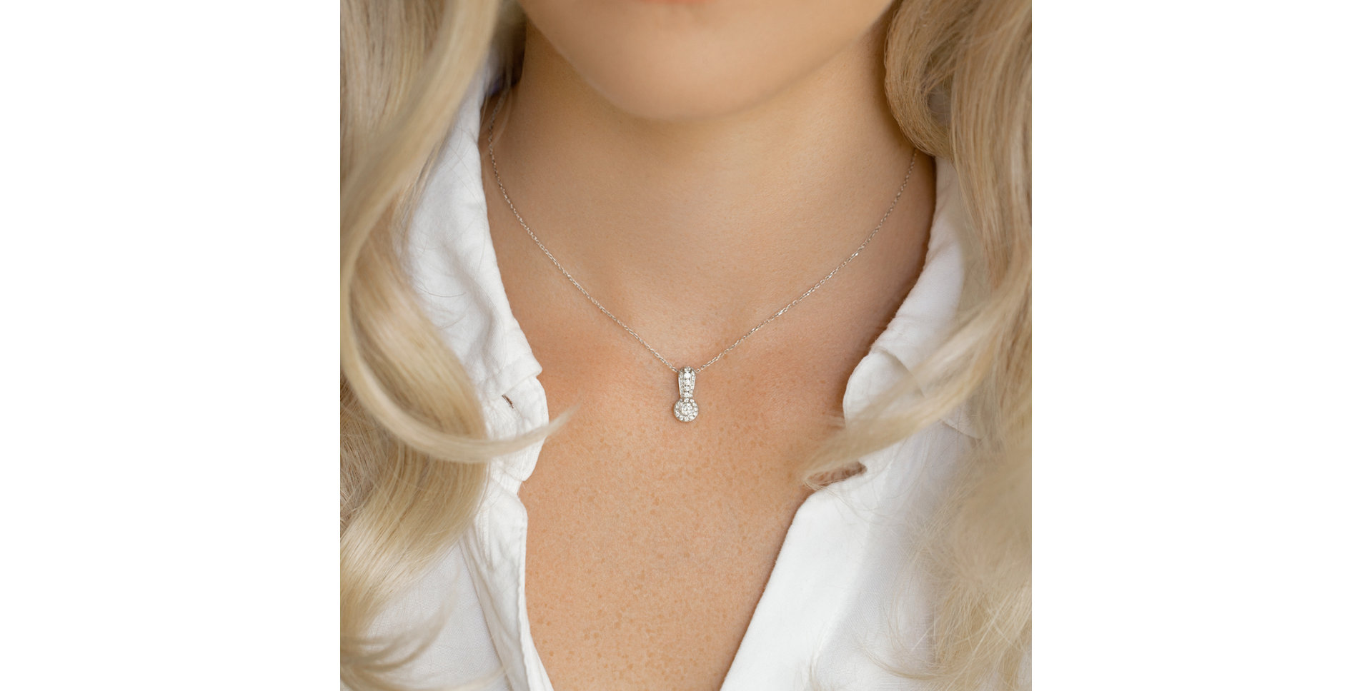 Diamond pendant Delaney
