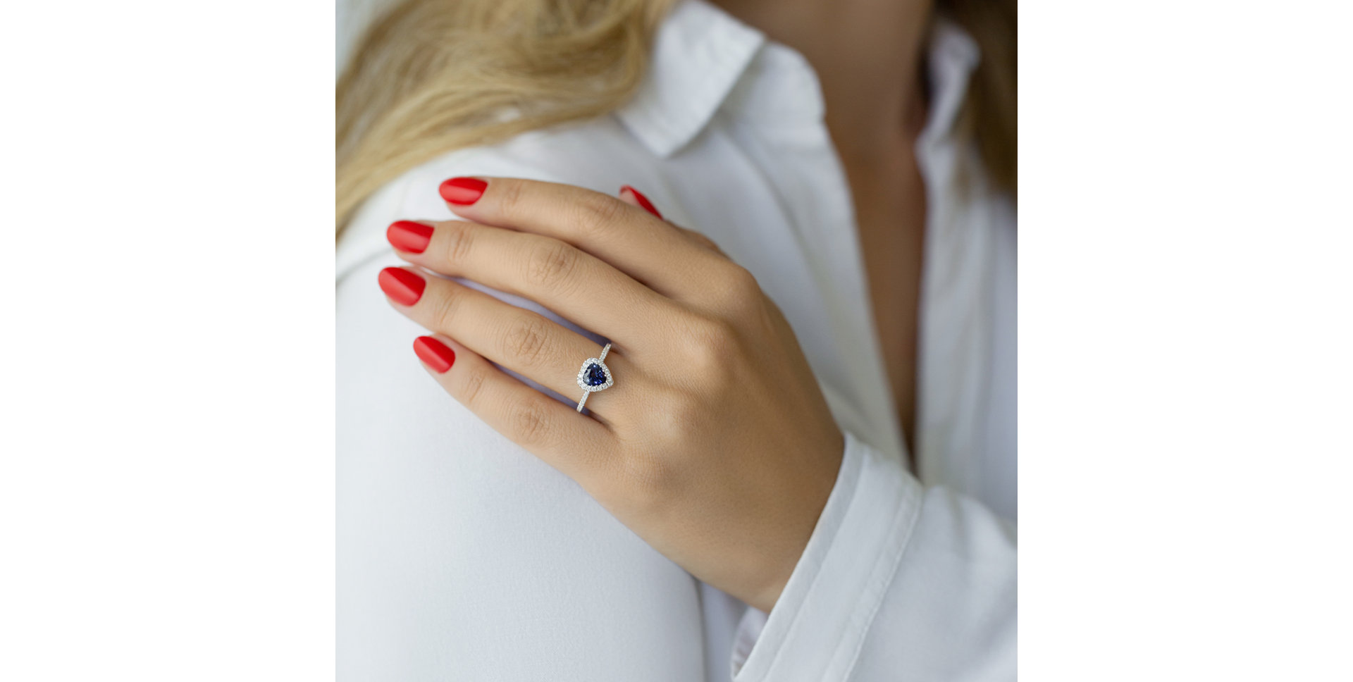 Diamond ring with Sapphire Longing Heart