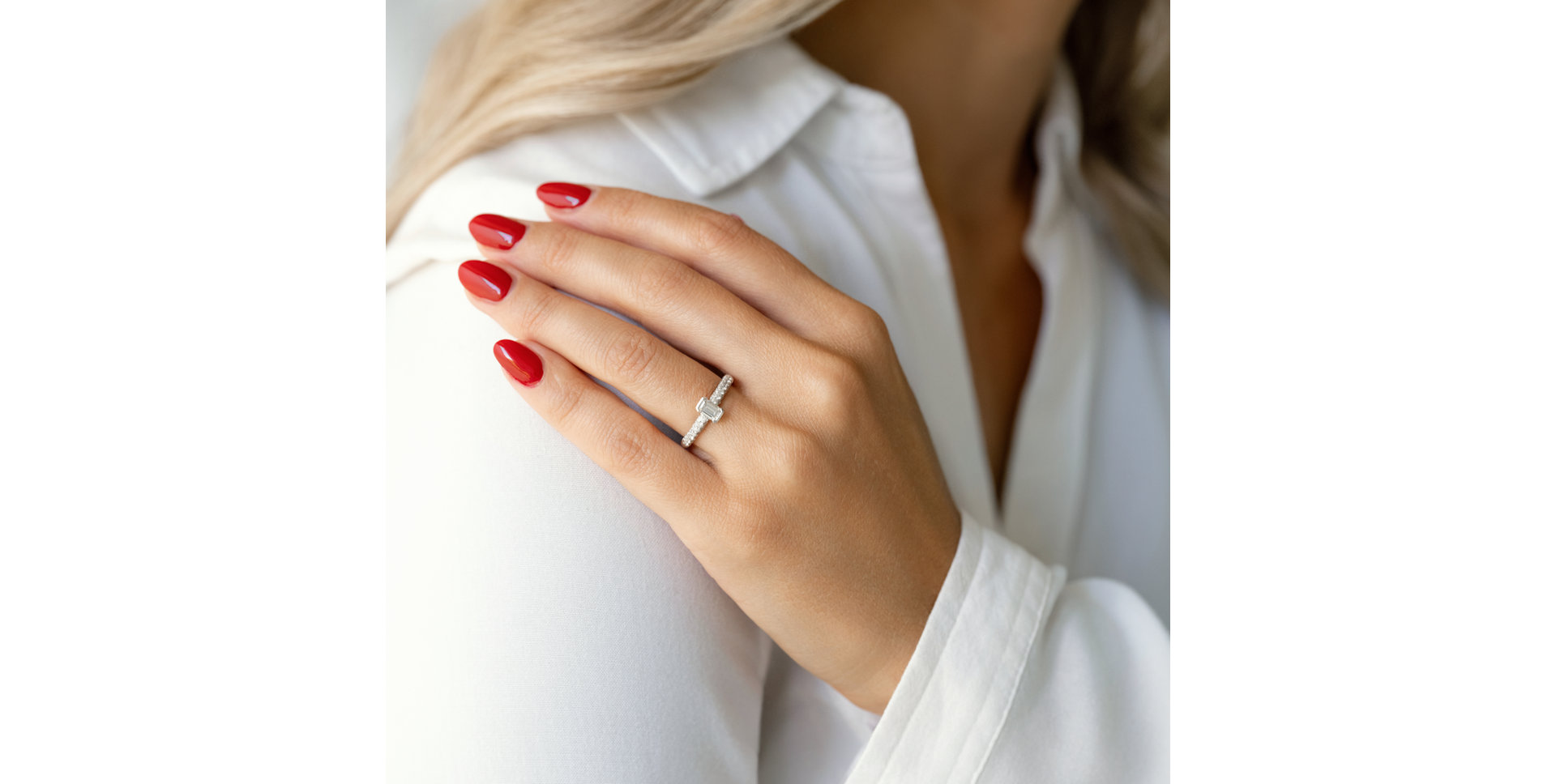 Diamond ring Luxury Dedication