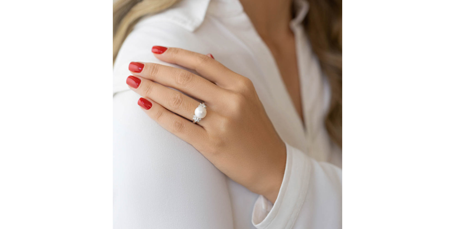 Diamond ring with Pearl Solomon Sea