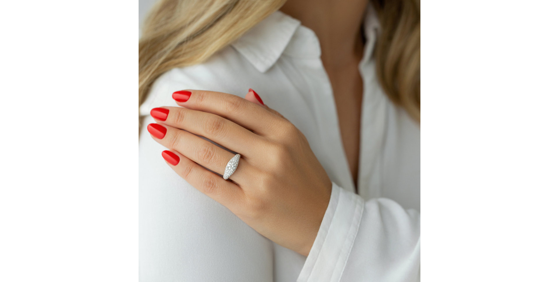 Diamond ring Abigail