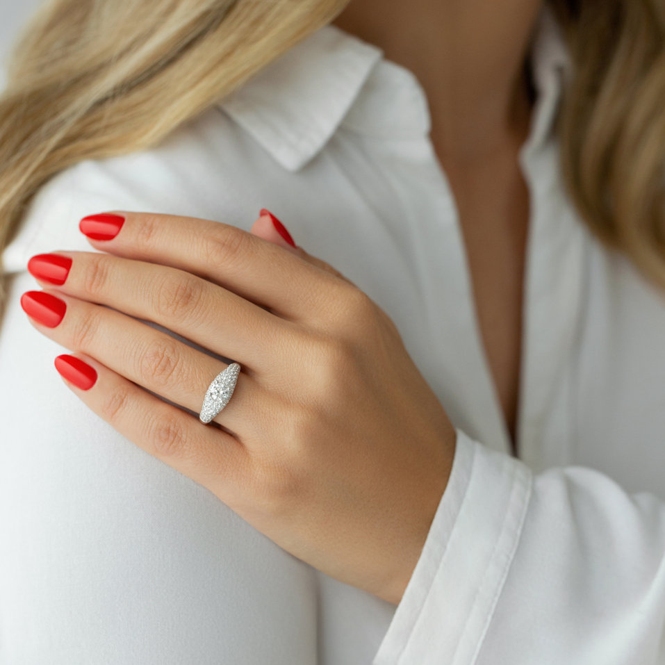 Diamond ring Abigail