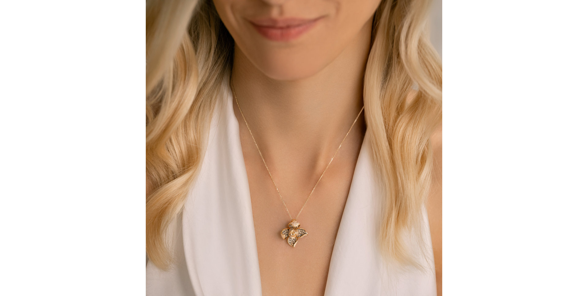 Pendant with brown and white diamonds Tallulah
