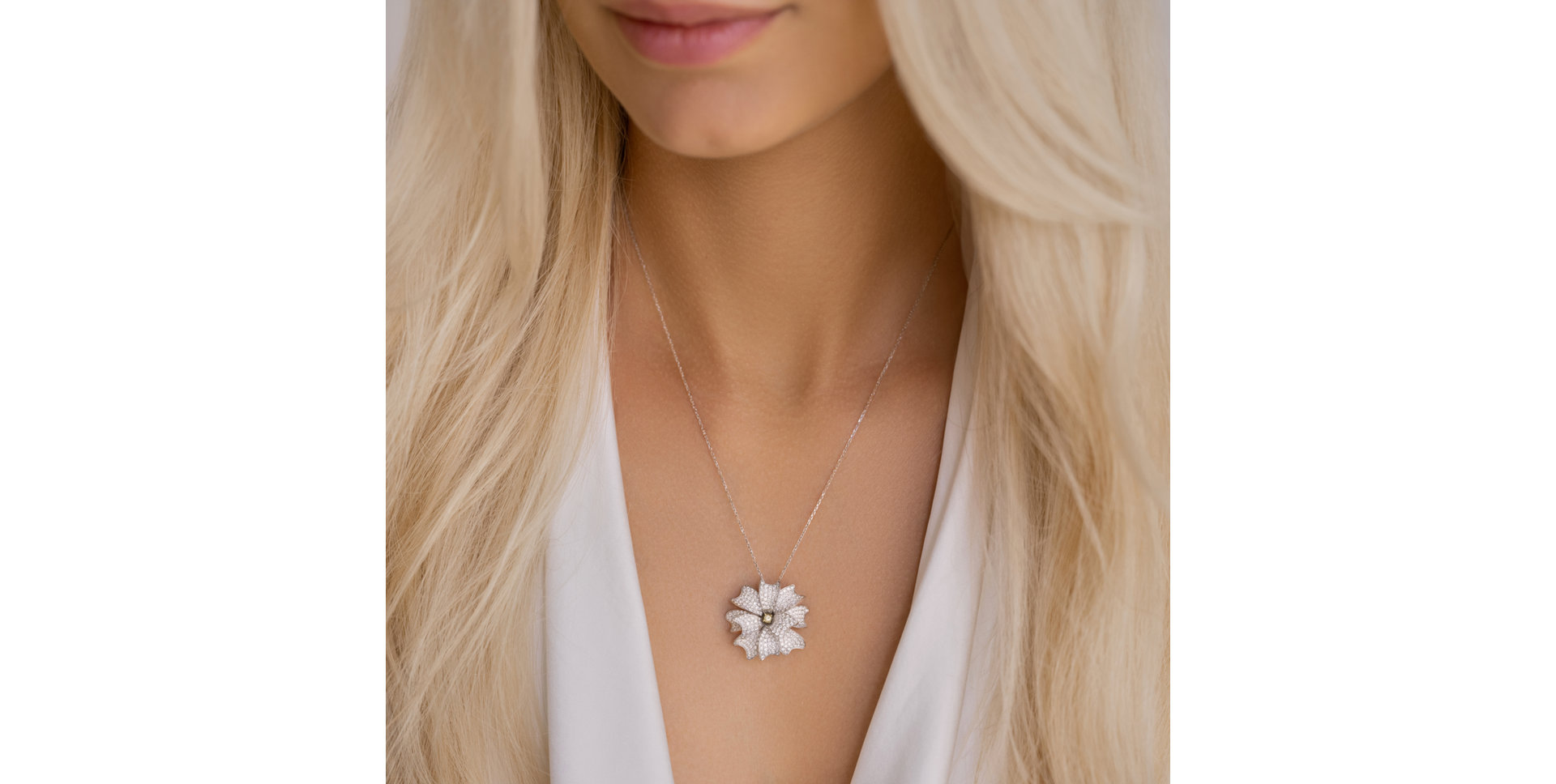 Pendant with yellow and white diamonds Bloom Euphoria