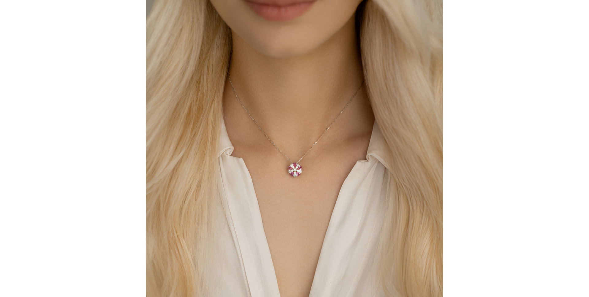 Diamond pendant with Sapphire Shade of Rose