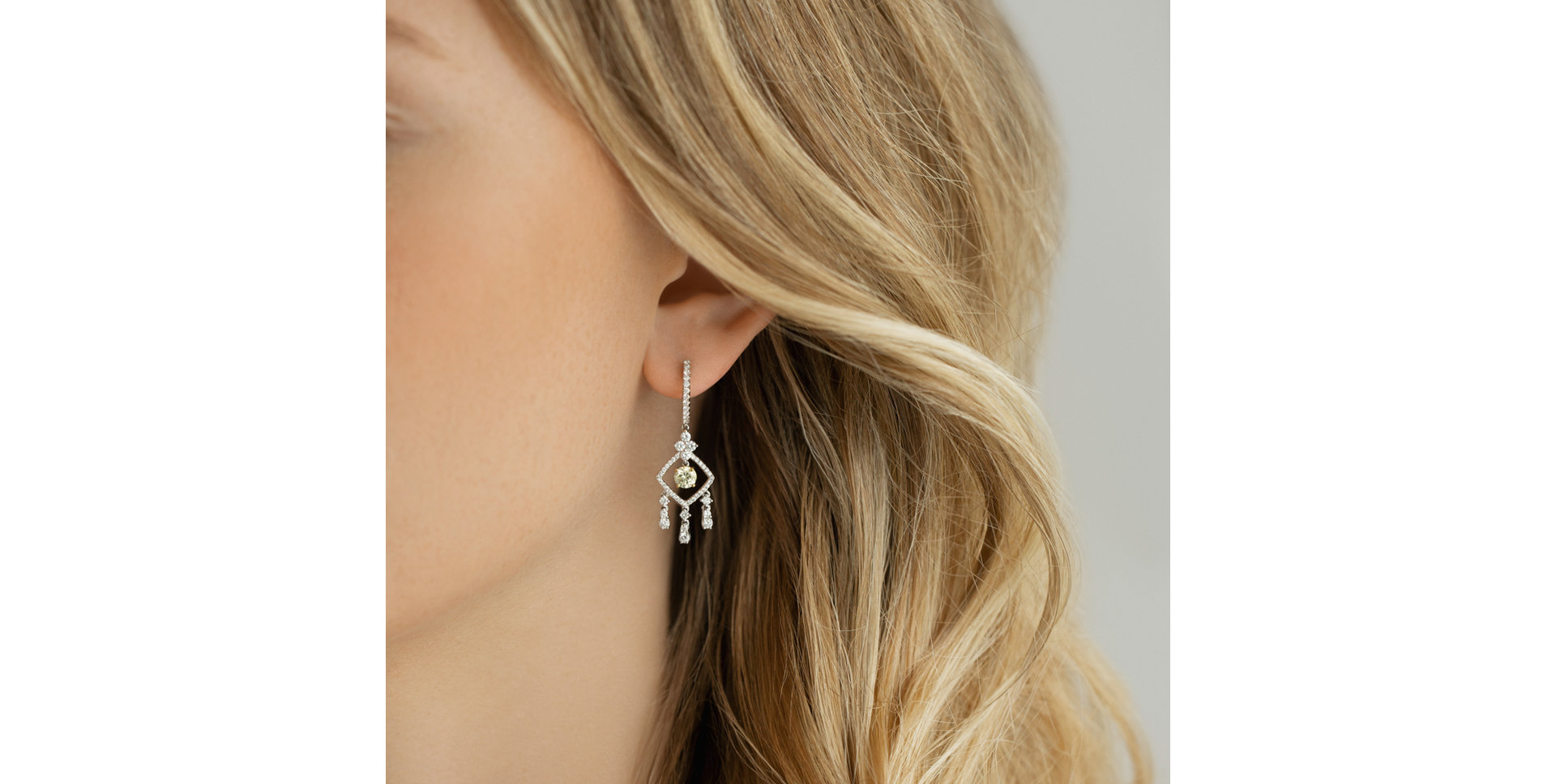Earrings with yellow and white diamonds Sasha