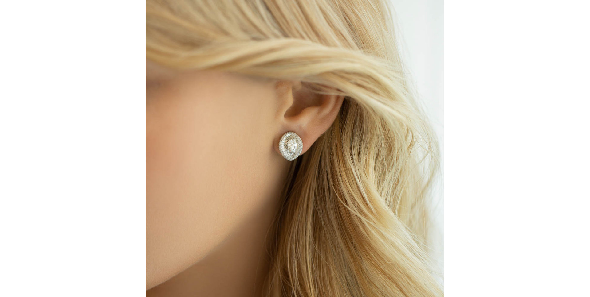 Diamond earrings Antike