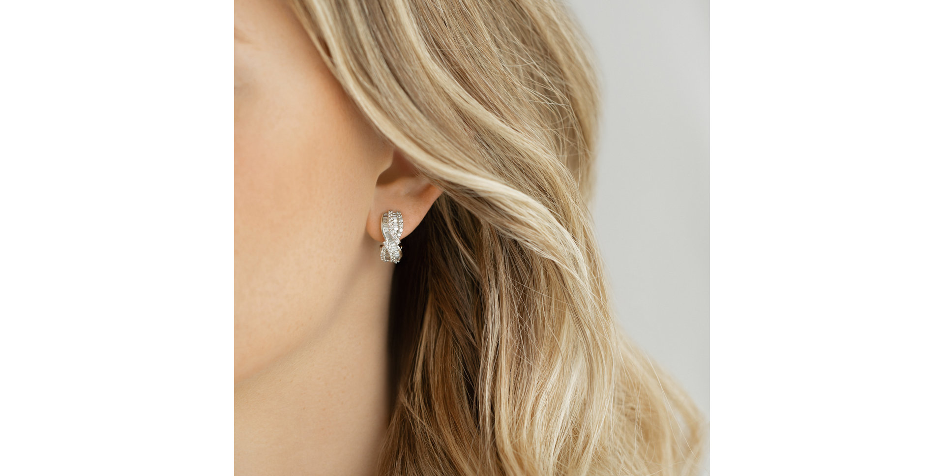 Diamond earrings Amritpal