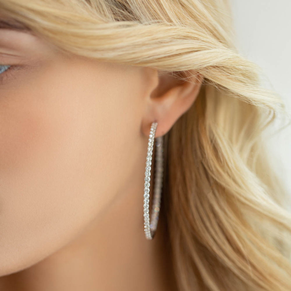 Diamond earrings Luxury Touch