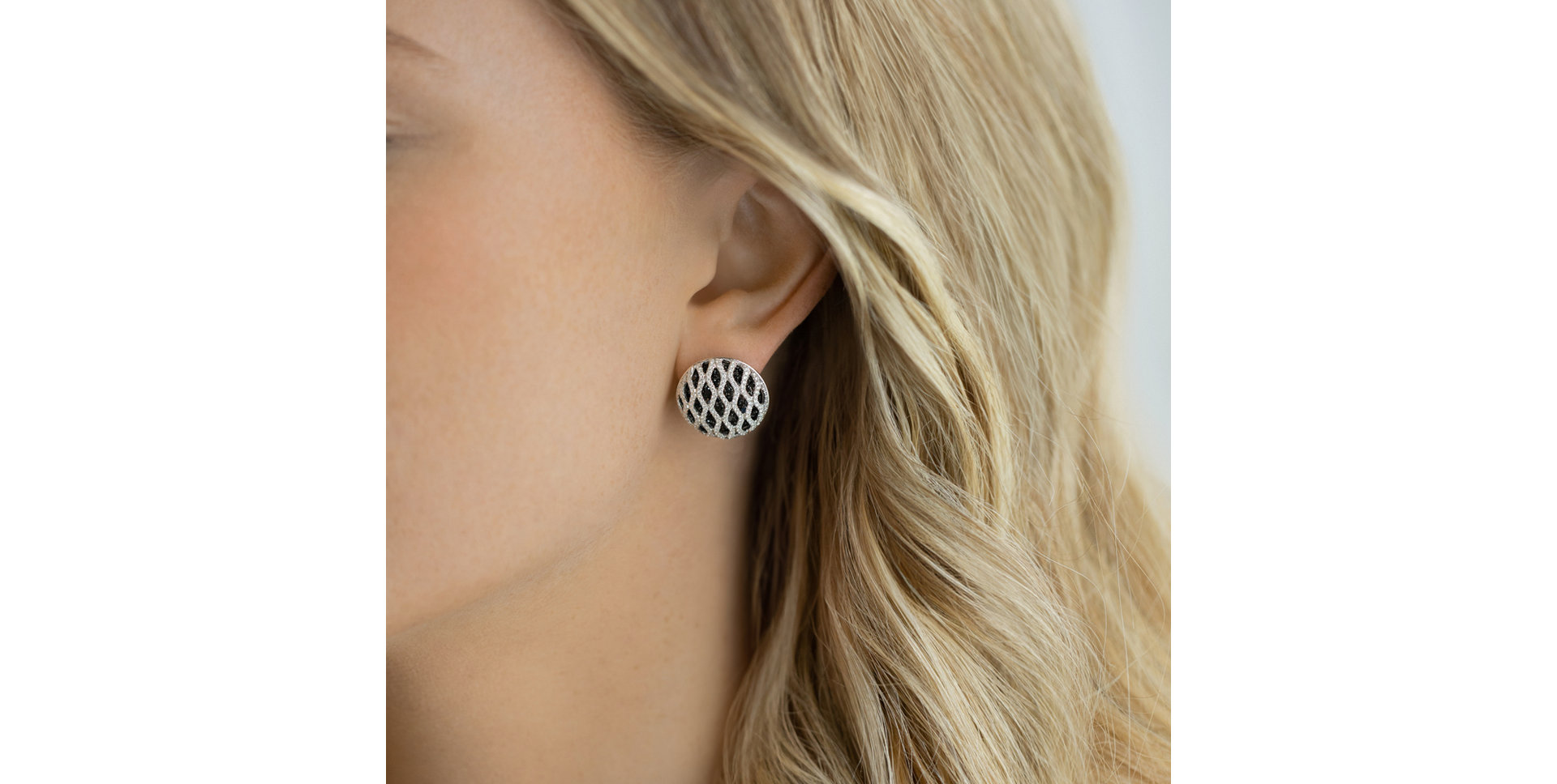 Earrings with black and white diamonds Brilliant Wheels