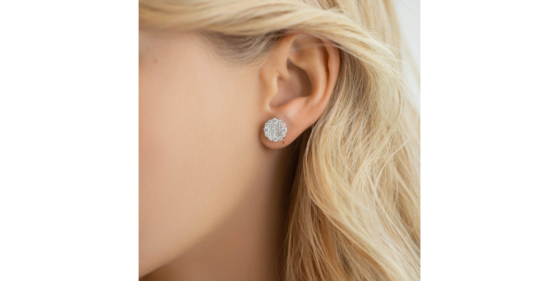 Diamond earrings Zavala