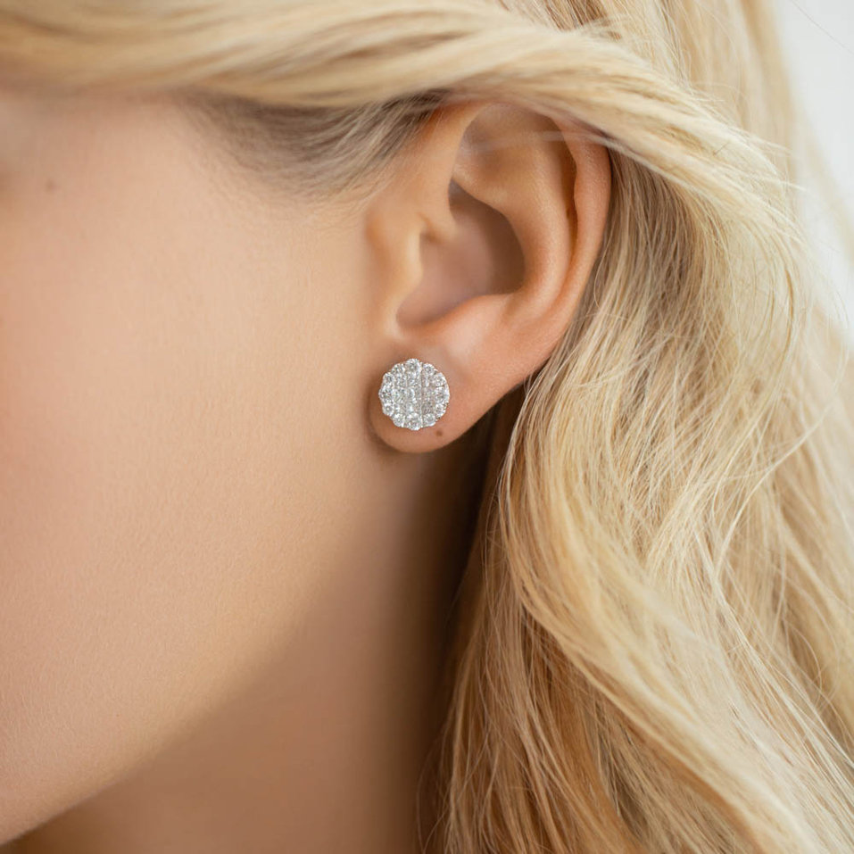 Diamond earrings Zavala