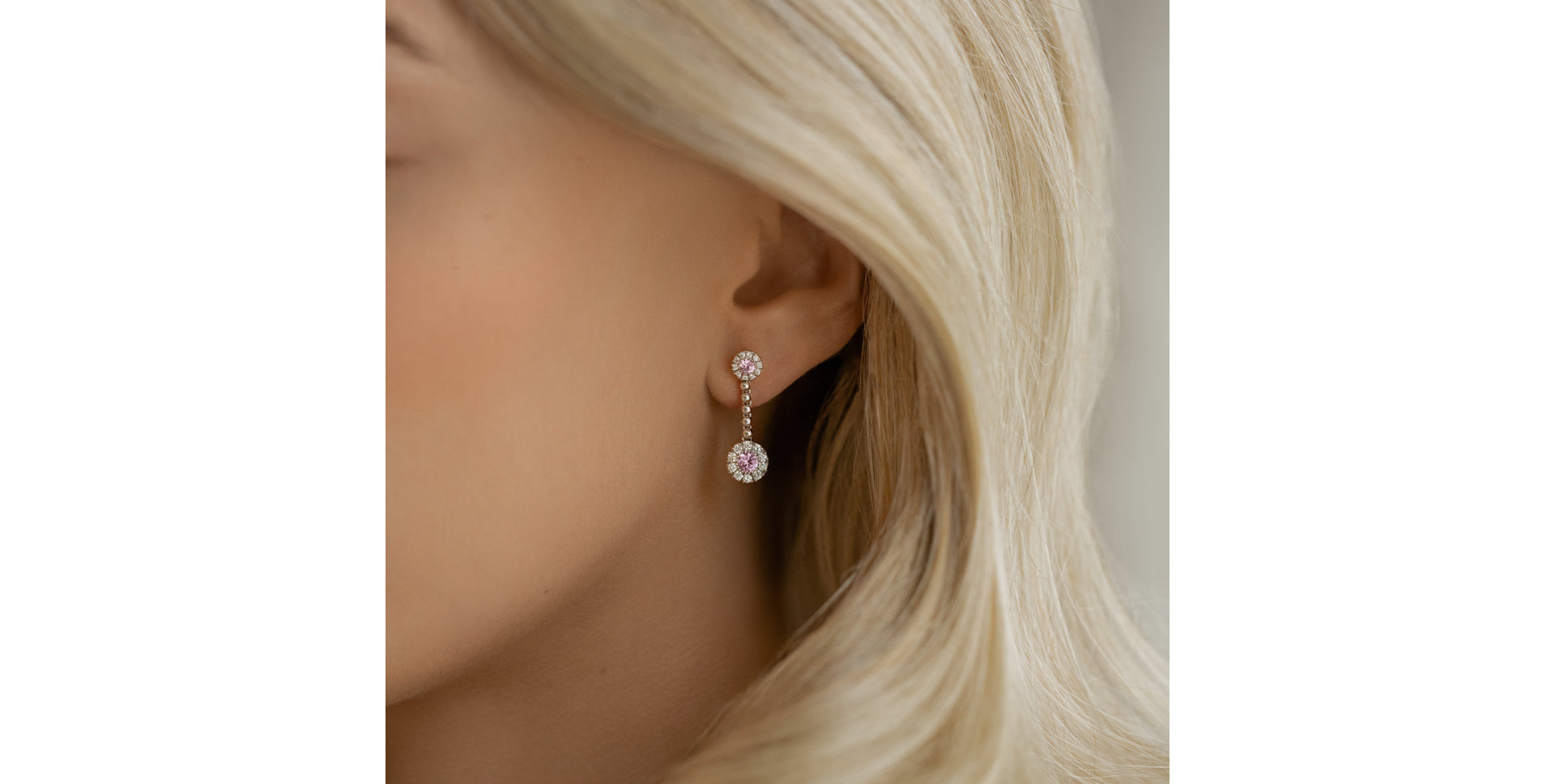 Diamond earrings with Sapphire Callie