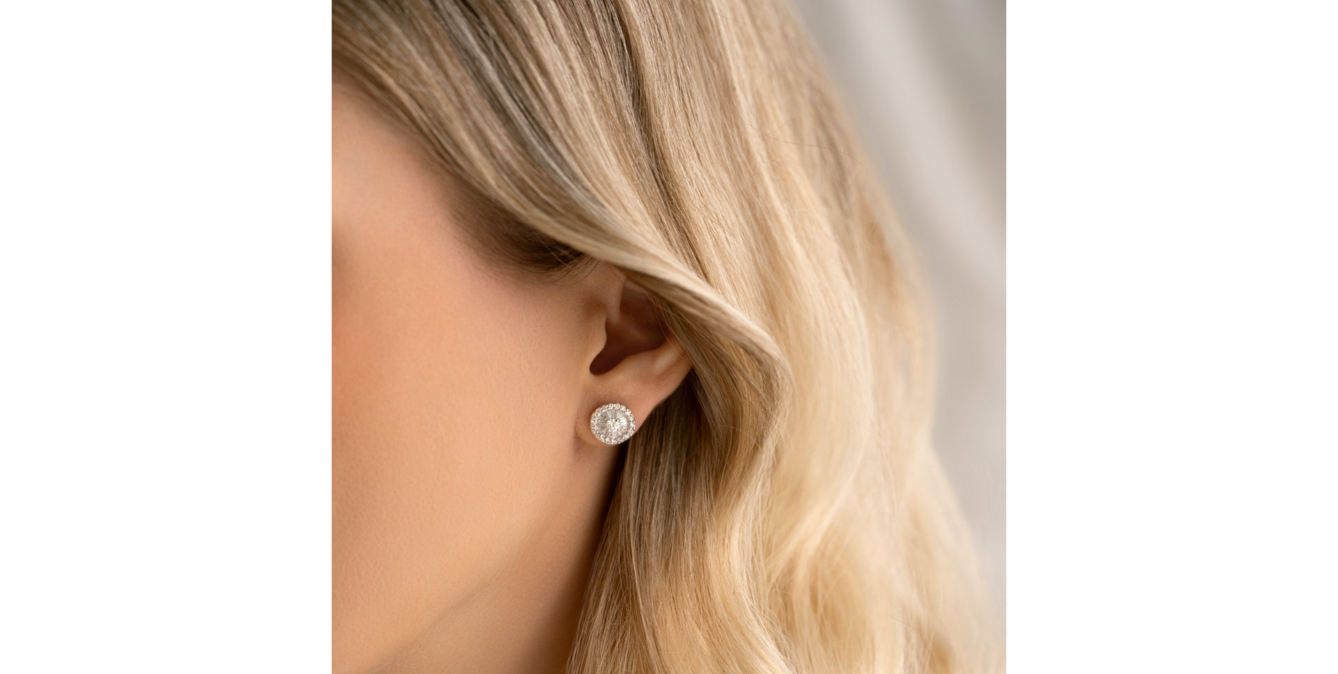 Diamond earrings Oxton