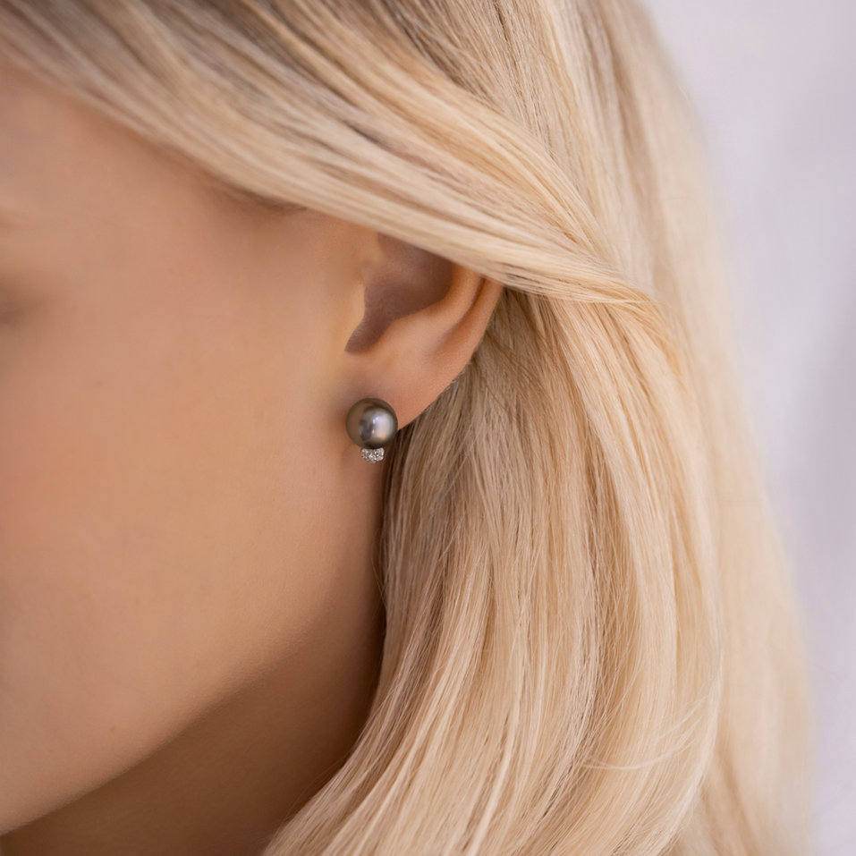 Diamond earrings with Pearl Neetham