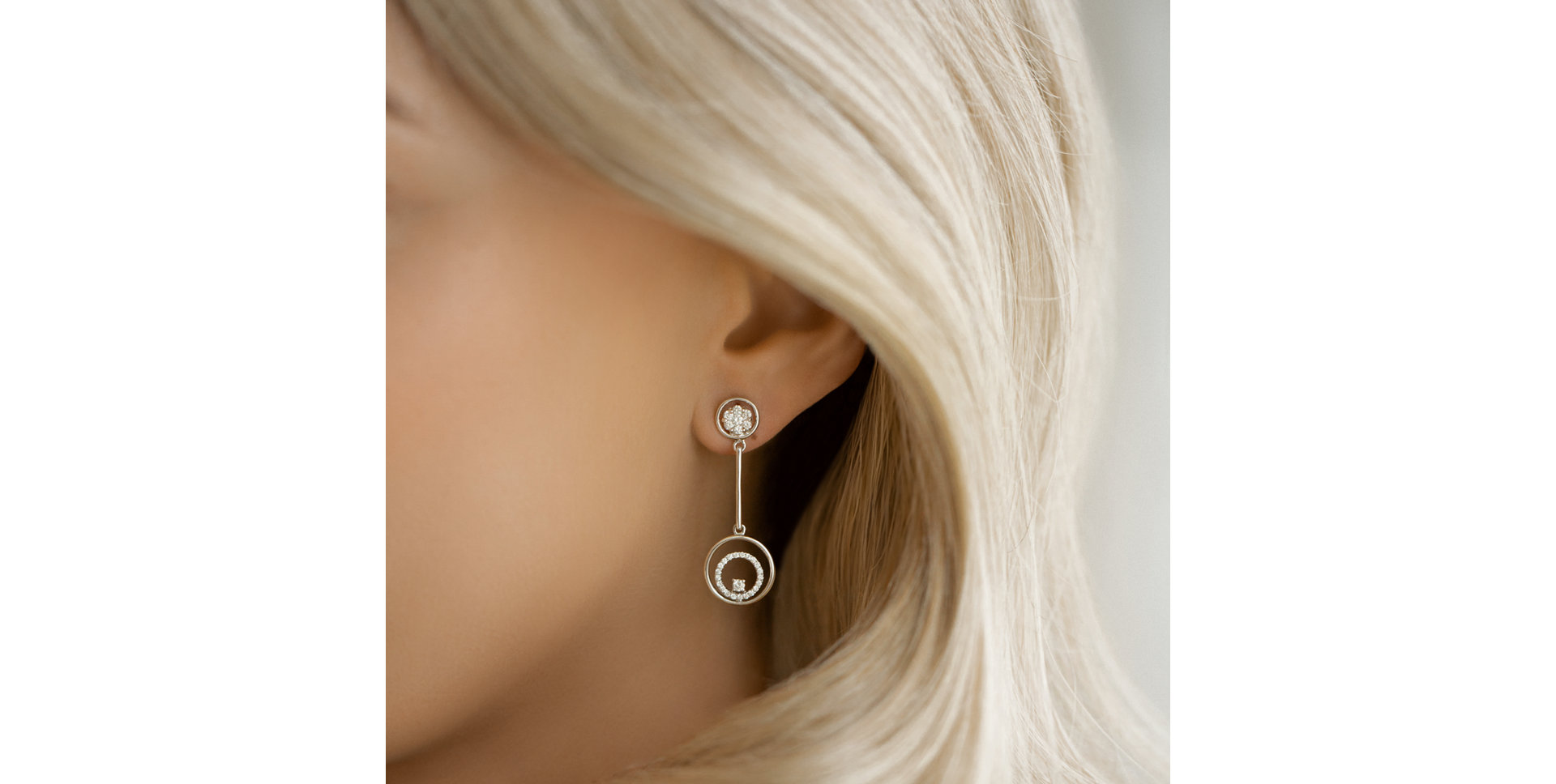 Diamond earrings Fleta