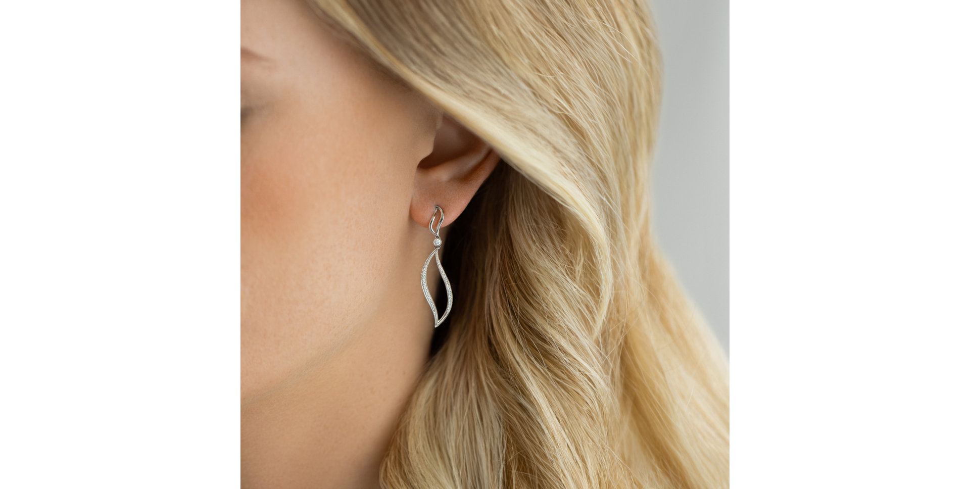 Diamond earrings Aleena