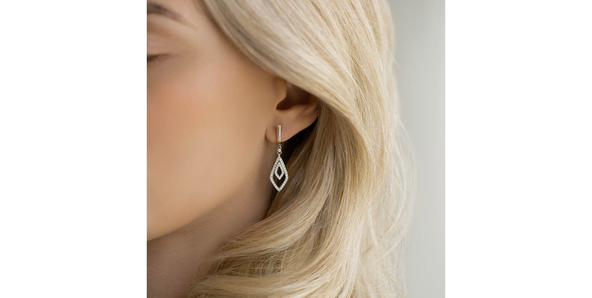 Diamond earrings Chief