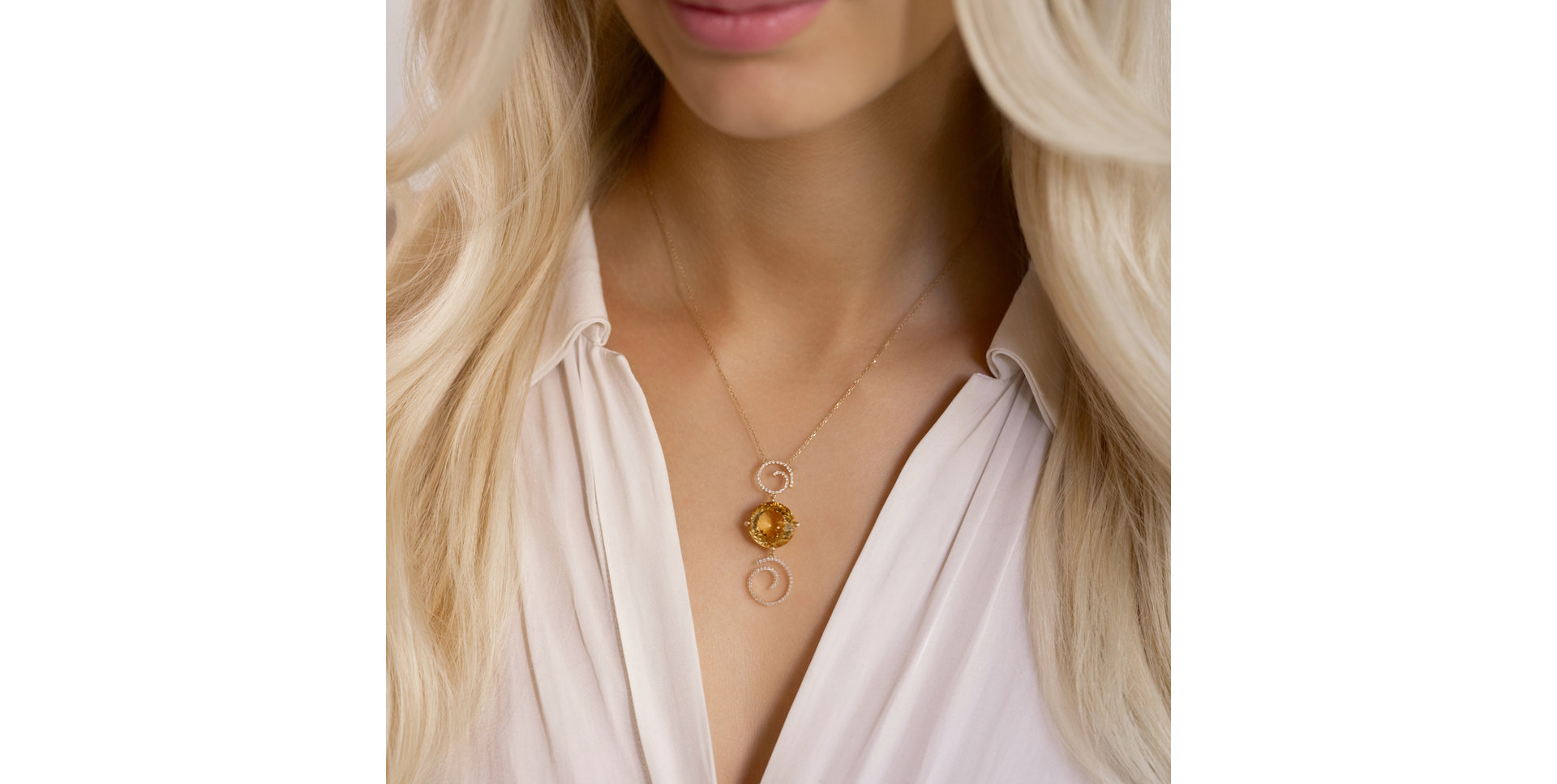 Diamond necklace with Citríne Unique Membership