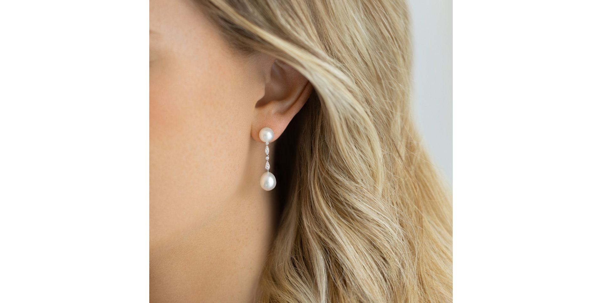 Diamond earrings with Pearl Ocean Tears