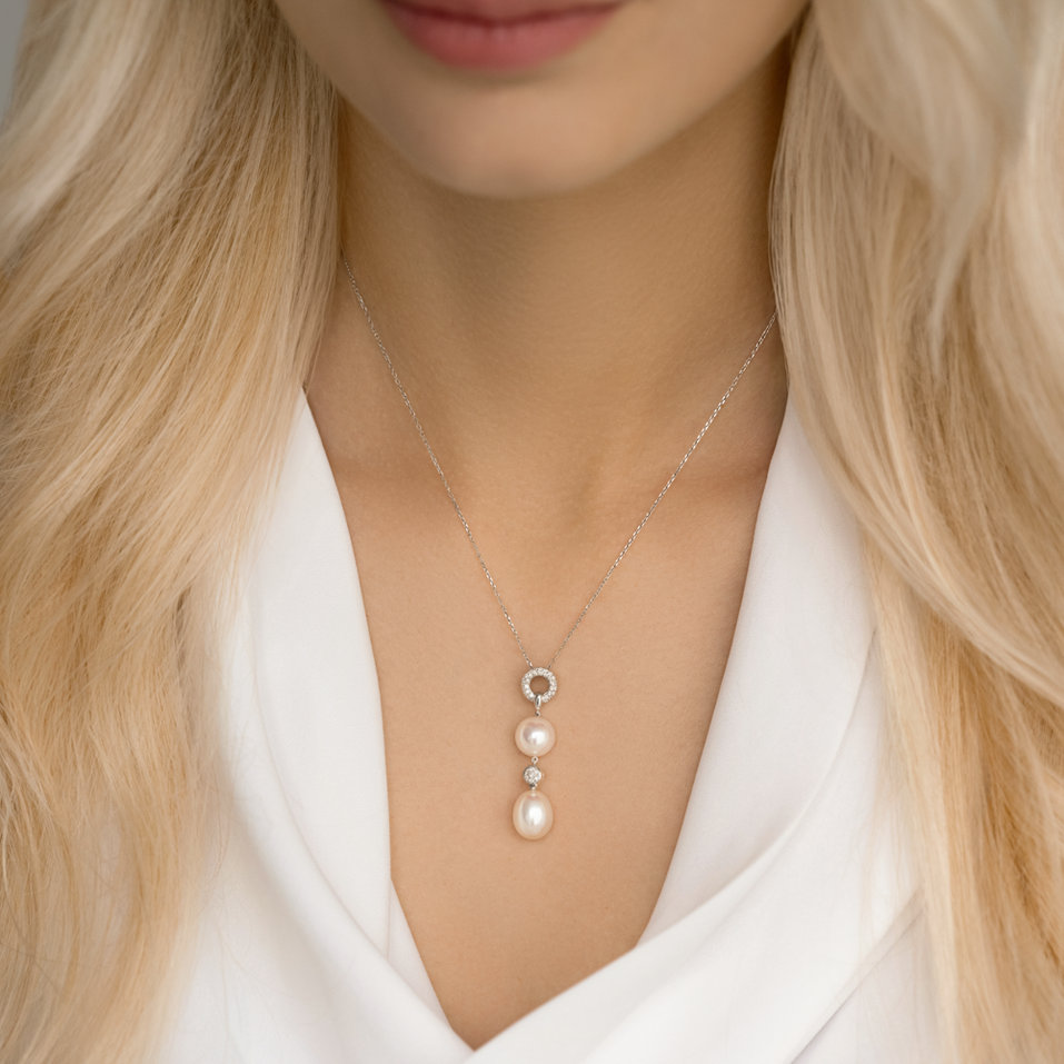 Diamond pendant with Pearl Pearl Empire