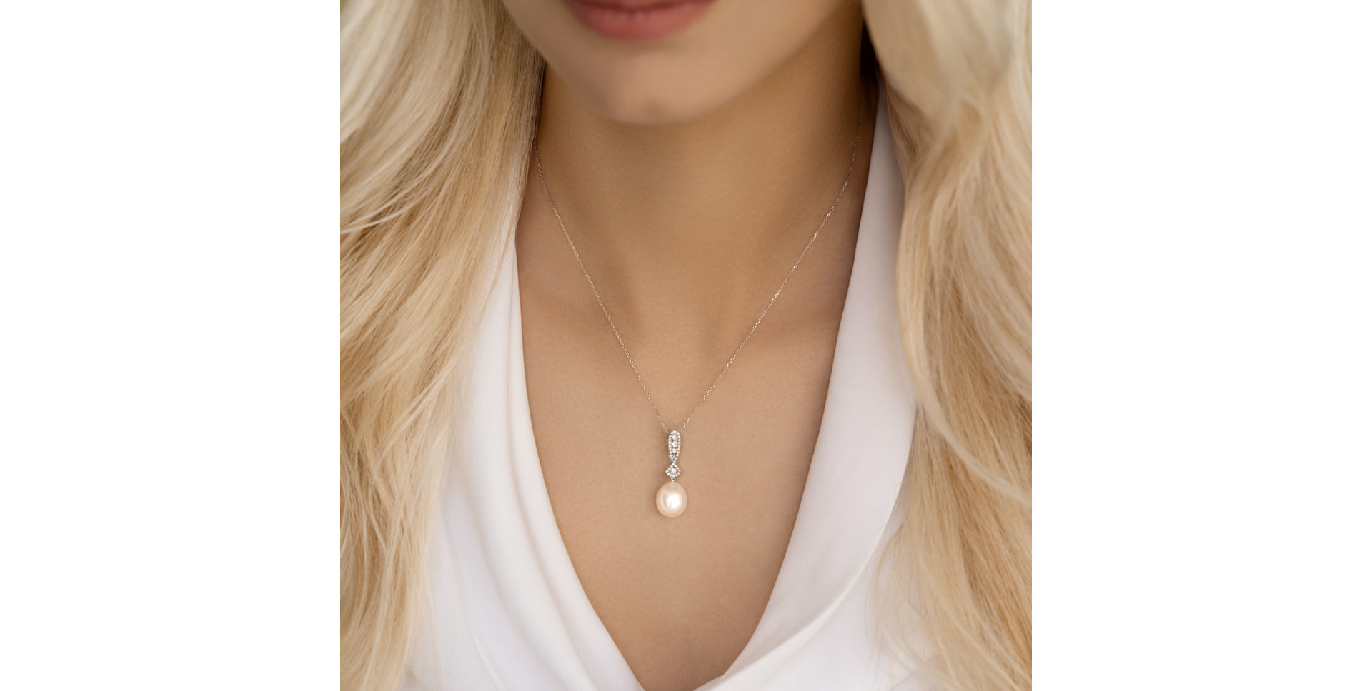Diamond pendant with Pearl Soul of the Ocean