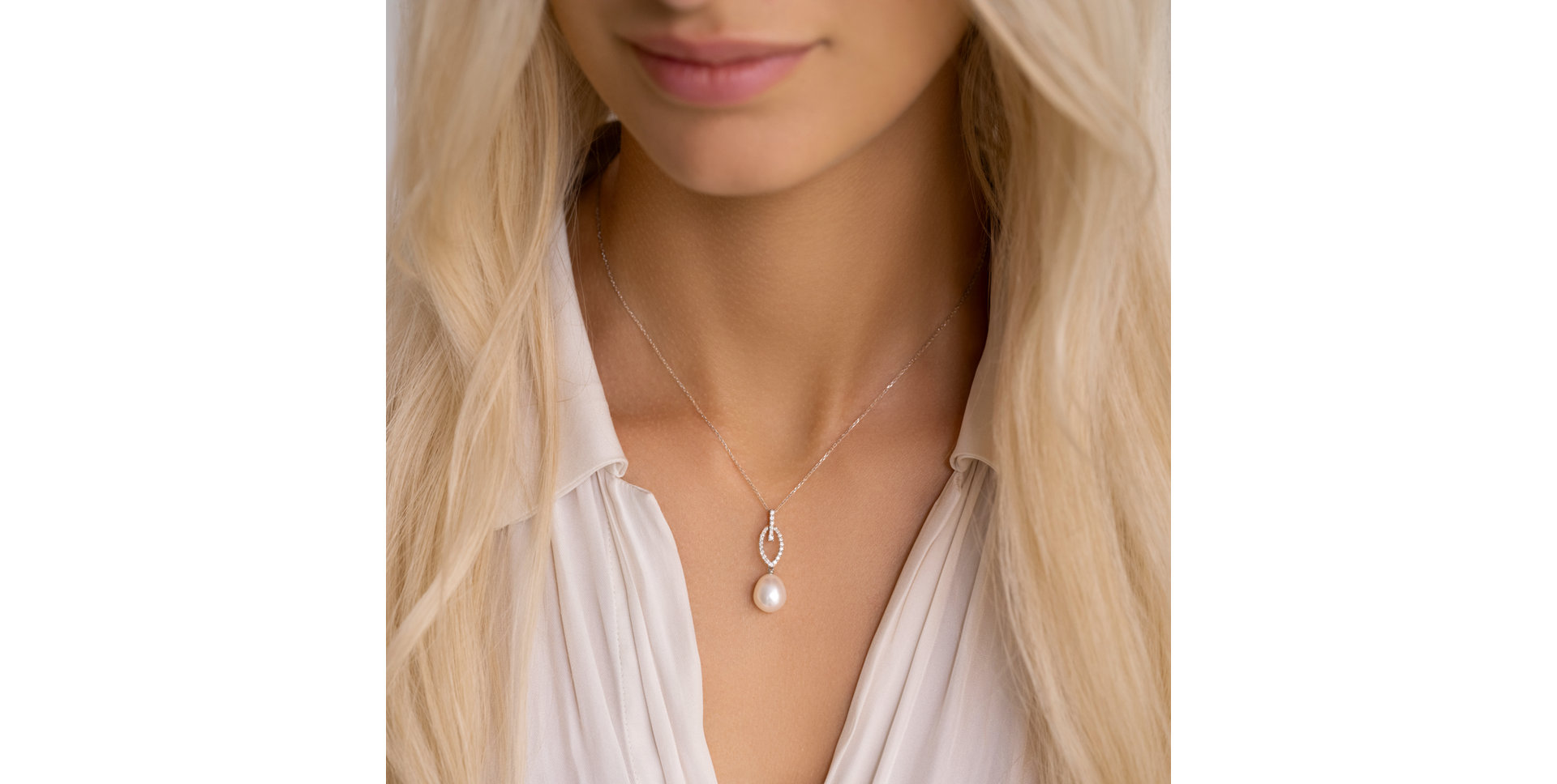 Diamond pendant with Pearl Fantasy Shore