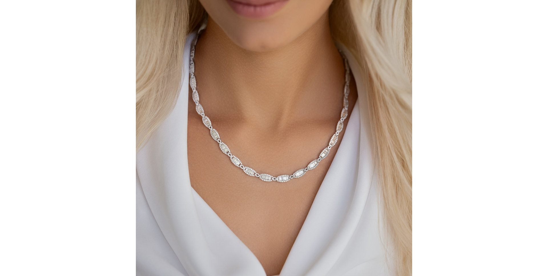 Diamond necklace Monique