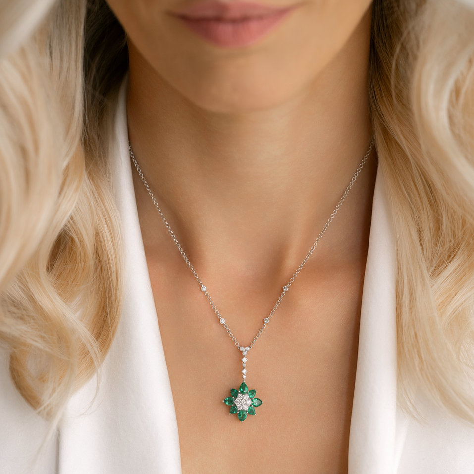 Diamond necklace with Emerald Ideal Charm