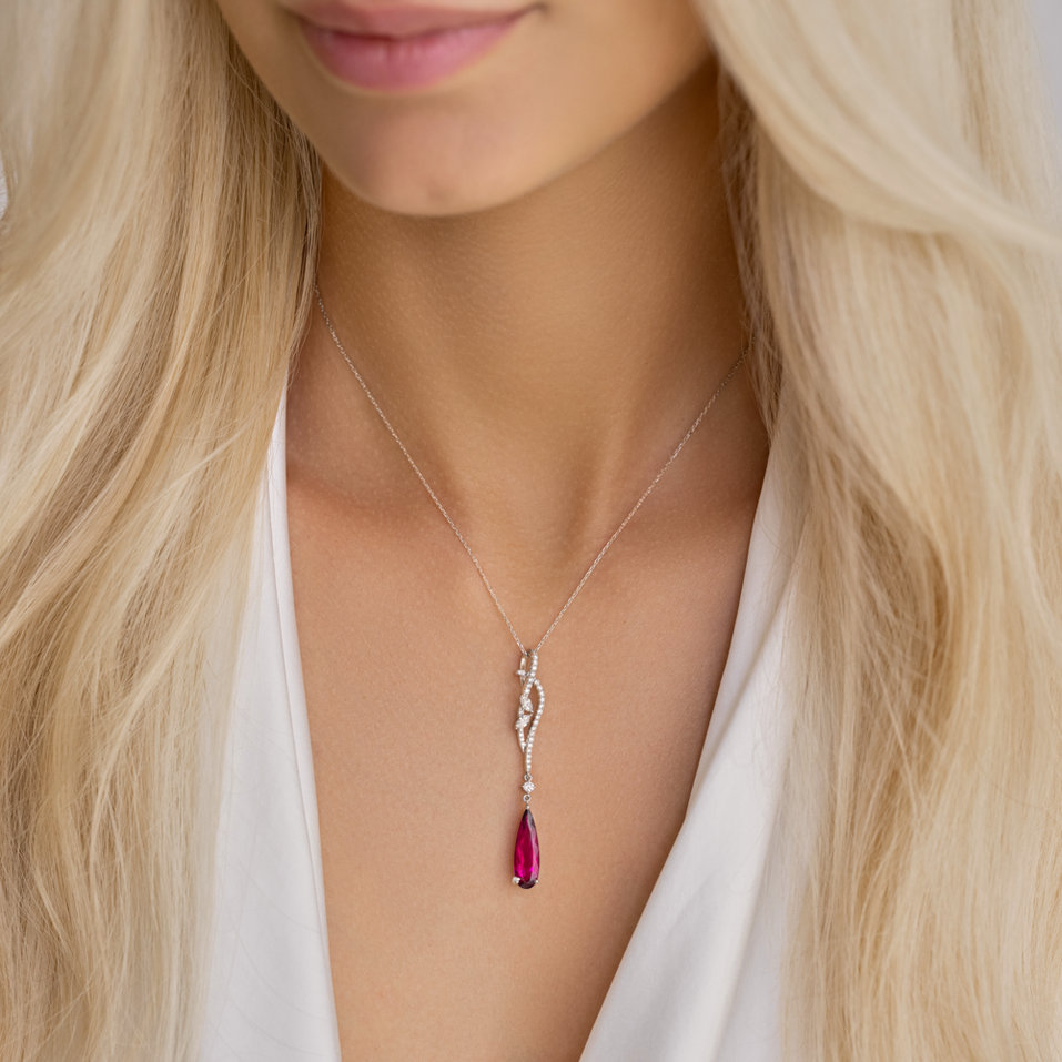 Diamond pendant with Rhodolite Tear of Dragon