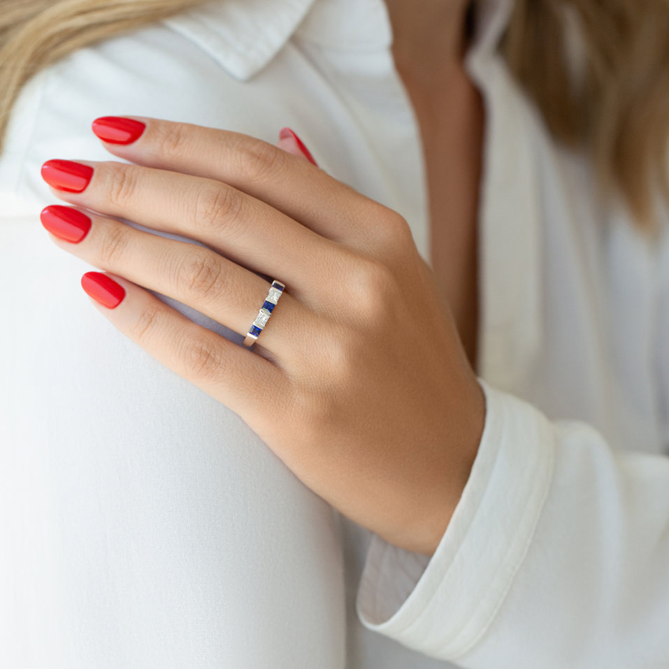 Diamond ring with Sapphire Seleneva